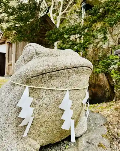 土津神社｜こどもと出世の神さまの狛犬