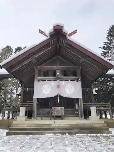 川西神社の本殿・本堂