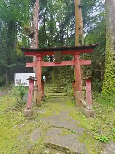 諏訪神社／文殊堂の鳥居