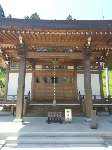 安楽寺の本殿・本堂
