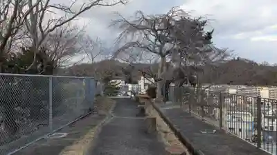 八坂三峯神社の庭園