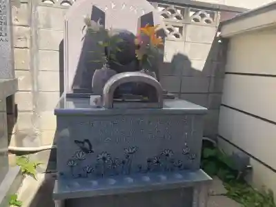 真清浄寺の{uncategorized: "未分類", other: "その他", undefined: "問題あり", building: "その他建物", grave: "お墓", sacred_gate: "鳥居", guardian: "狛犬", statue: "像", buddha: "仏像", history: "歴史", nature: "自然", garden: "庭園", animal: "動物", pagoda: "塔", temizu: "手水舎", mountain_gate: "山門・神門", sanctuary: "本殿・本堂", subordinate: "末社・摂社", art: "芸術", scenery: "景色", jizo: "地蔵", ema: "絵馬", goshuin: "御朱印", omikuji: "おみくじ", items: "授与品その他", amulet: "お守り", goshuincho: "御朱印帳", eats: "食事", festival: "お祭り", votive_dance: "神楽", shichigosan: "七五三参", wedding: "結婚式", experience: "体験その他", initially: "初詣", around: "周辺", anti_infection: "感染症対策"}