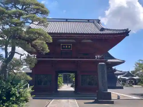 徳願寺の山門