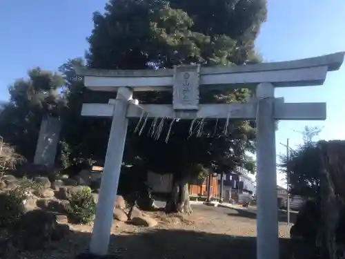 白山神社の鳥居