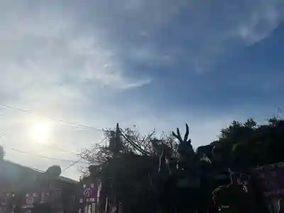 龍宮（江島神社）の{uncategorized: "未分類", other: "その他", undefined: "問題あり", building: "その他建物", grave: "お墓", sacred_gate: "鳥居", guardian: "狛犬", statue: "像", buddha: "仏像", history: "歴史", nature: "自然", garden: "庭園", animal: "動物", pagoda: "塔", temizu: "手水舎", mountain_gate: "山門・神門", sanctuary: "本殿・本堂", subordinate: "末社・摂社", art: "芸術", scenery: "景色", jizo: "地蔵", ema: "絵馬", goshuin: "御朱印", omikuji: "おみくじ", items: "授与品その他", amulet: "お守り", goshuincho: "御朱印帳", eats: "食事", festival: "お祭り", votive_dance: "神楽", shichigosan: "七五三参", wedding: "結婚式", experience: "体験その他", initially: "初詣", around: "周辺", anti_infection: "感染症対策"}