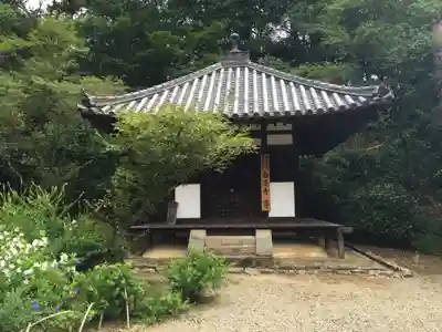 白毫寺の本殿・本堂