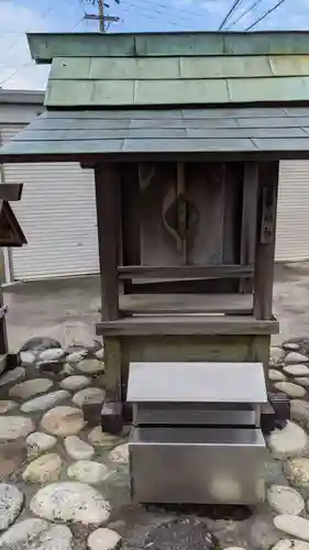 弘法大師堂（高橋集会場南）の末社・摂社