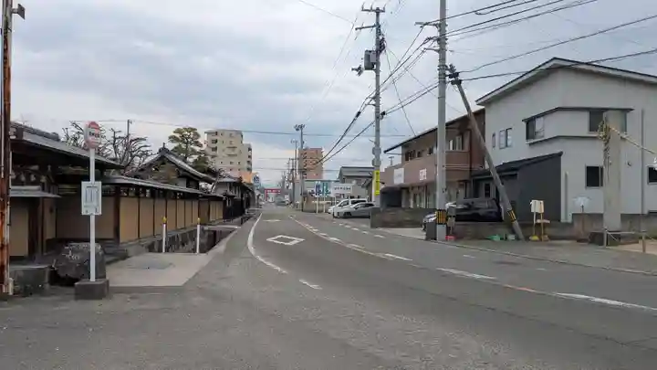 伊豫豆比古命神社の景色