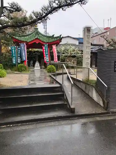 蓮光院 初馬寺の建物その他