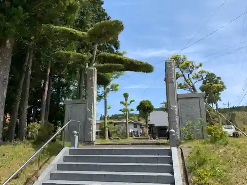 本善寺の山門