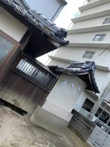 高倉荒神社の本殿