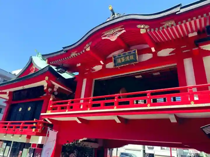 鷲神社の{uncategorized: "未分類", other: "その他", undefined: "問題あり", building: "その他建物", grave: "お墓", sacred_gate: "鳥居", guardian: "狛犬", statue: "像", buddha: "仏像", history: "歴史", nature: "自然", garden: "庭園", animal: "動物", pagoda: "塔", temizu: "手水舎", mountain_gate: "山門・神門", sanctuary: "本殿・本堂", subordinate: "末社・摂社", art: "芸術", scenery: "景色", jizo: "地蔵", ema: "絵馬", goshuin: "御朱印", omikuji: "おみくじ", items: "授与品その他", amulet: "お守り", goshuincho: "御朱印帳", eats: "食事", festival: "お祭り", votive_dance: "神楽", shichigosan: "七五三参", wedding: "結婚式", experience: "体験その他", initially: "初詣", around: "周辺", anti_infection: "感染症対策"}