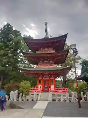 布施弁天 東海寺の塔