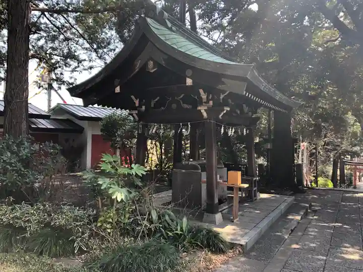 自由が丘熊野神社の手水舎
