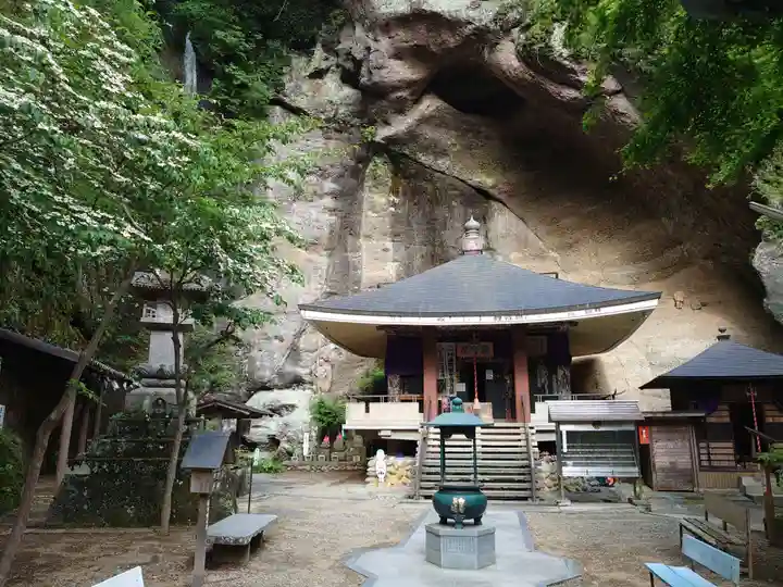 観音院の本殿・本堂