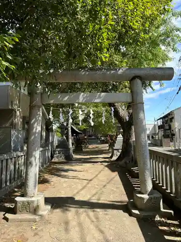 青渭神社の鳥居