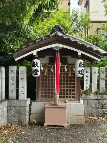生島神社の{uncategorized: "未分類", other: "その他", undefined: "問題あり", building: "その他建物", grave: "お墓", sacred_gate: "鳥居", guardian: "狛犬", statue: "像", buddha: "仏像", history: "歴史", nature: "自然", garden: "庭園", animal: "動物", pagoda: "塔", temizu: "手水舎", mountain_gate: "山門・神門", sanctuary: "本殿・本堂", subordinate: "末社・摂社", art: "芸術", scenery: "景色", jizo: "地蔵", ema: "絵馬", goshuin: "御朱印", omikuji: "おみくじ", items: "授与品その他", amulet: "お守り", goshuincho: "御朱印帳", eats: "食事", festival: "お祭り", votive_dance: "神楽", shichigosan: "七五三参", wedding: "結婚式", experience: "体験その他", initially: "初詣", around: "周辺", anti_infection: "感染症対策"}