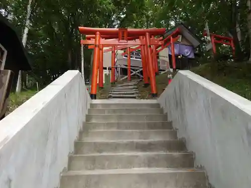 清田稲荷神社の鳥居