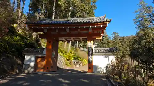 三室戸寺の山門・神門