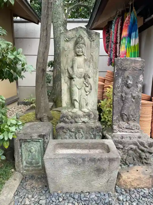 大円寺の{uncategorized: "未分類", other: "その他", undefined: "問題あり", building: "その他建物", grave: "お墓", sacred_gate: "鳥居", guardian: "狛犬", statue: "像", buddha: "仏像", history: "歴史", nature: "自然", garden: "庭園", animal: "動物", pagoda: "塔", temizu: "手水舎", mountain_gate: "山門・神門", sanctuary: "本殿・本堂", subordinate: "末社・摂社", art: "芸術", scenery: "景色", jizo: "地蔵", ema: "絵馬", goshuin: "御朱印", omikuji: "おみくじ", items: "授与品その他", amulet: "お守り", goshuincho: "御朱印帳", eats: "食事", festival: "お祭り", votive_dance: "神楽", shichigosan: "七五三参", wedding: "結婚式", experience: "体験その他", initially: "初詣", around: "周辺", anti_infection: "感染症対策"}