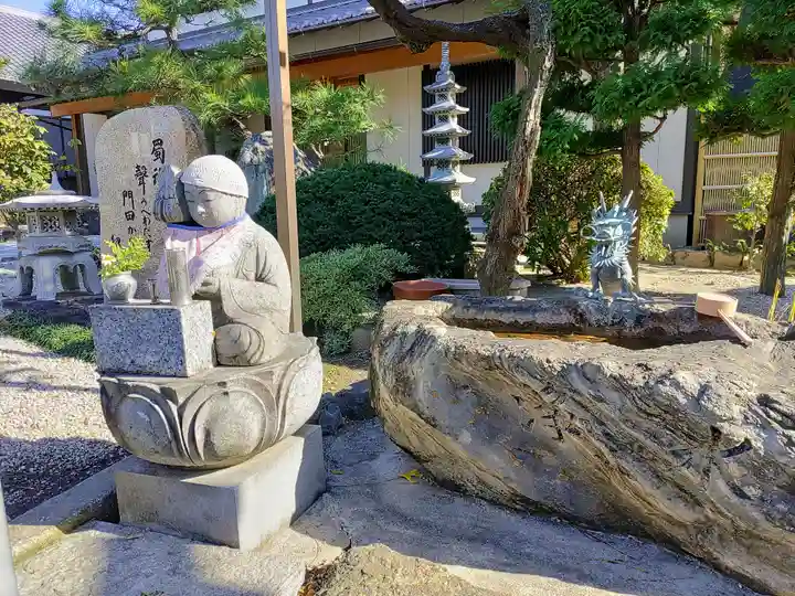 松元院の手水舎