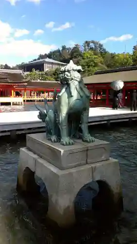 厳島神社の狛犬