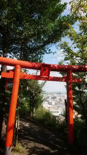 岐阜稲荷山本社の鳥居