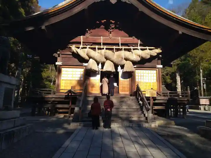 諏訪大社下社秋宮の本殿・本堂