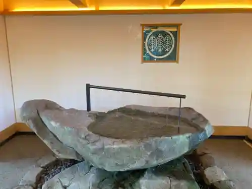 星川杉山神社の手水舎