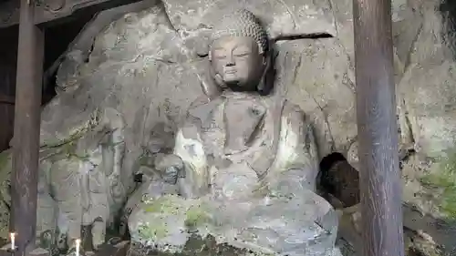 大分元町石仏の仏像