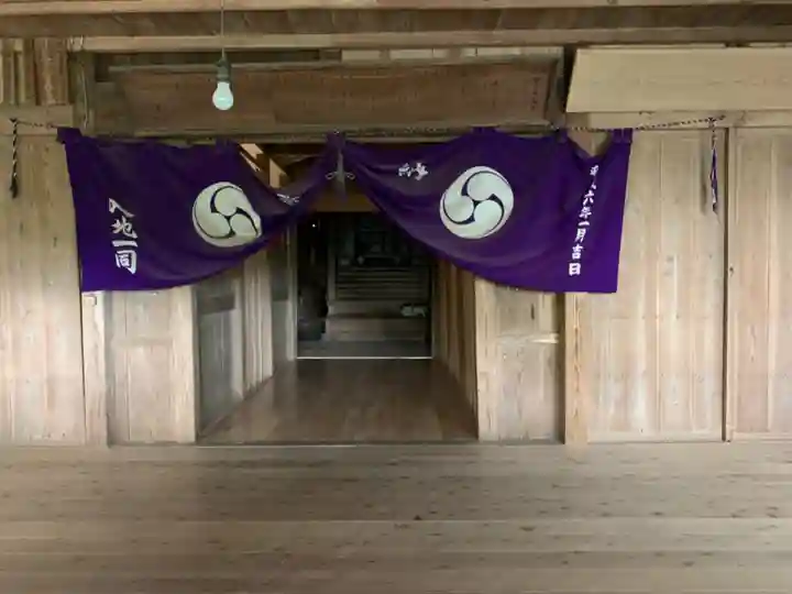 熊野神社の本殿・本堂