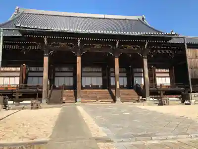 本山専修寺の本殿・本堂