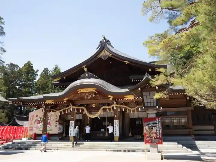 竹駒神社の{uncategorized: "未分類", other: "その他", undefined: "問題あり", building: "その他建物", grave: "お墓", sacred_gate: "鳥居", guardian: "狛犬", statue: "像", buddha: "仏像", history: "歴史", nature: "自然", garden: "庭園", animal: "動物", pagoda: "塔", temizu: "手水舎", mountain_gate: "山門・神門", sanctuary: "本殿・本堂", subordinate: "末社・摂社", art: "芸術", scenery: "景色", jizo: "地蔵", ema: "絵馬", goshuin: "御朱印", omikuji: "おみくじ", items: "授与品その他", amulet: "お守り", goshuincho: "御朱印帳", eats: "食事", festival: "お祭り", votive_dance: "神楽", shichigosan: "七五三参", wedding: "結婚式", experience: "体験その他", initially: "初詣", around: "周辺", anti_infection: "感染症対策"}