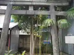 白髭神社の鳥居