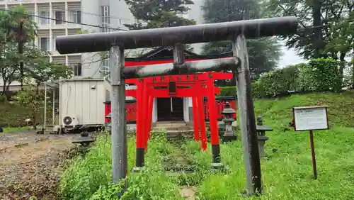 杉妻稲荷神社の鳥居