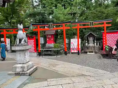 三光稲荷神社の末社・摂社