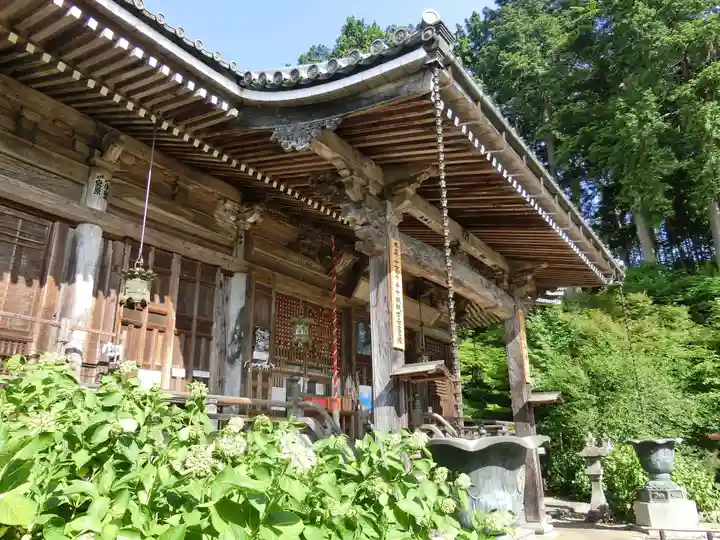 観音寺の本殿・本堂