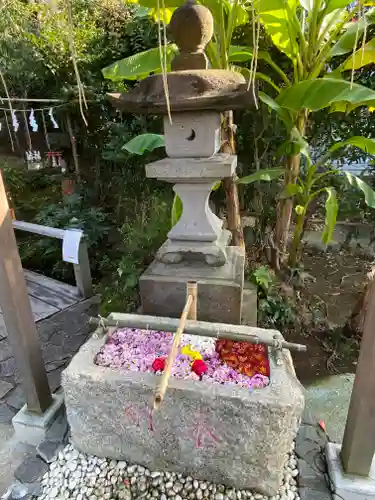 横浜御嶽神社の手水舎
