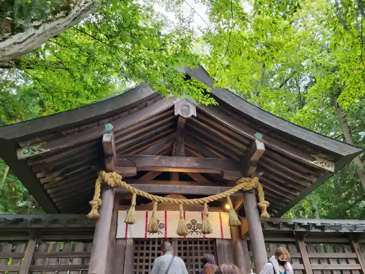 諏訪大社上社前宮の本殿・本堂