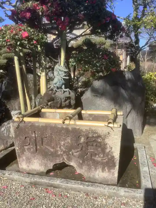 荘厳寺の手水舎