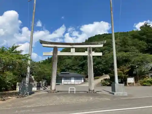 霊山神社の鳥居