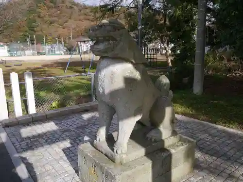 氣比神宮の狛犬