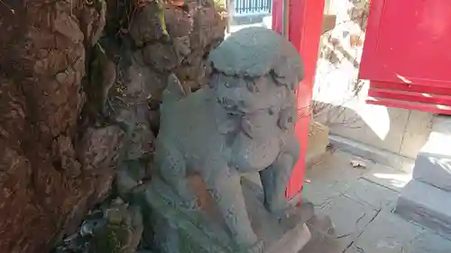 四谷於岩稲荷田宮神社の狛犬