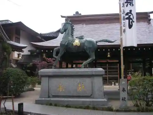 櫛田神社の像