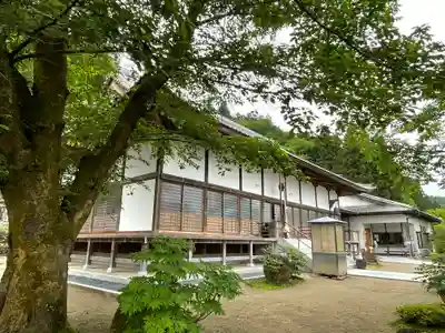 圓融寺の本殿・本堂