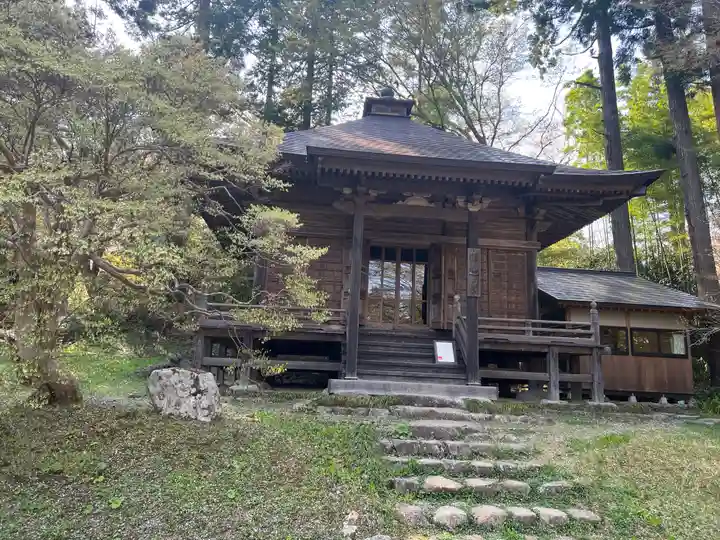 中尊寺の本殿・本堂