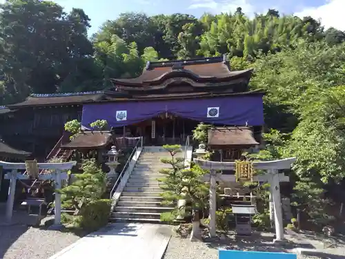 竹生島神社（都久夫須麻神社）の本殿