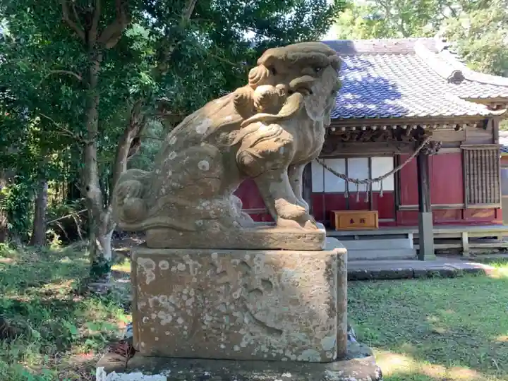 神明神社の狛犬
