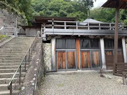 立石寺奥之院の建物その他