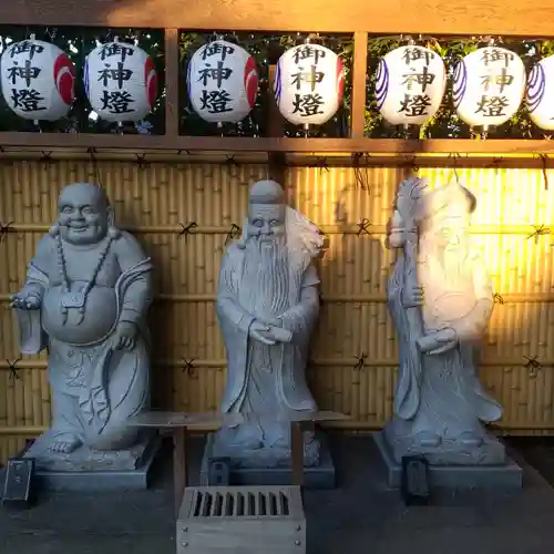 中野沼袋氷川神社の像